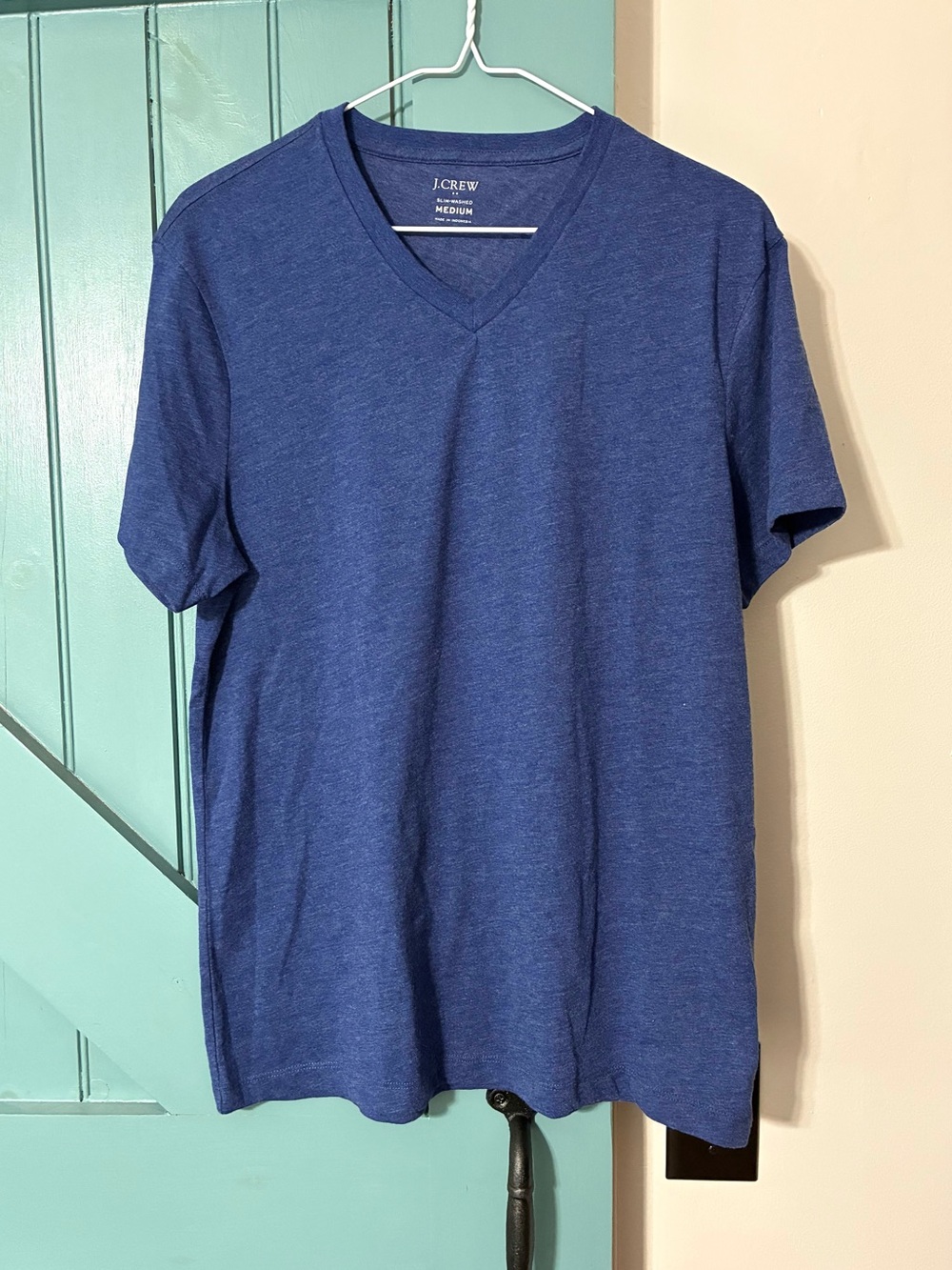 4/$15 J. Crew Men's Short Sleeve V-Neck Tee in Heathered Blue